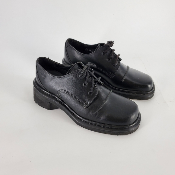 Dr. Martens Shoes - Dr. Martens black lace up shoes style 9264